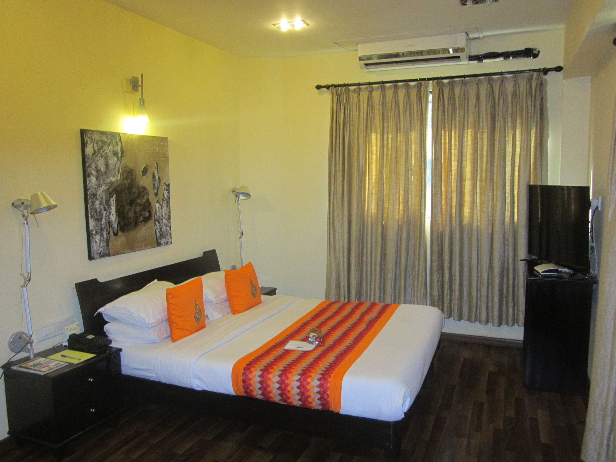 Hotel Orritel West Mumbai Exterior photo