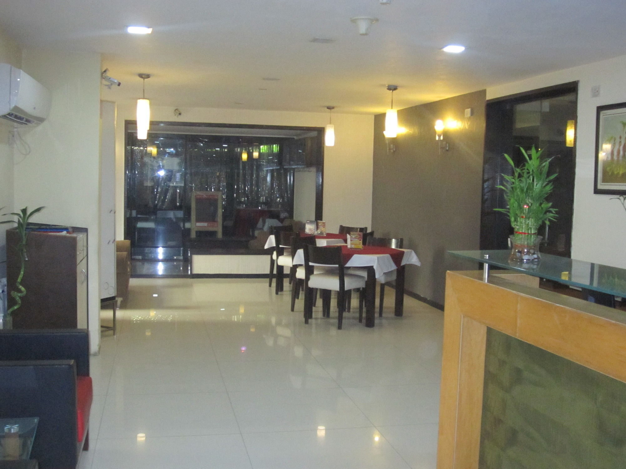 Hotel Orritel West Mumbai Exterior photo